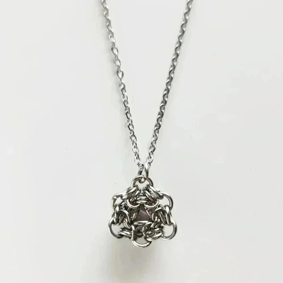 Sweet purple flower necklace with a small silver chain - Picture 8 of 8